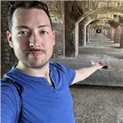 I am a passionate teacher and my lessons are aimed at those who love Italian.